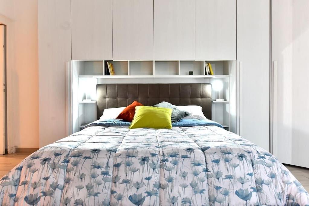 Caseospitali - Angolo Bernini Trilocale Luminoso Apartamento Milão Exterior foto